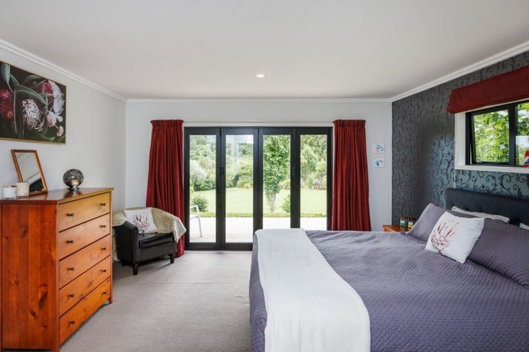 Photo of property in 50 Kingsdale Park Drive, Aokautere, Palmerston North, 4471