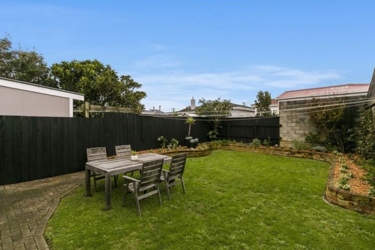 Photo of property in 6 Beach Street, Petone, Lower Hutt, 5012