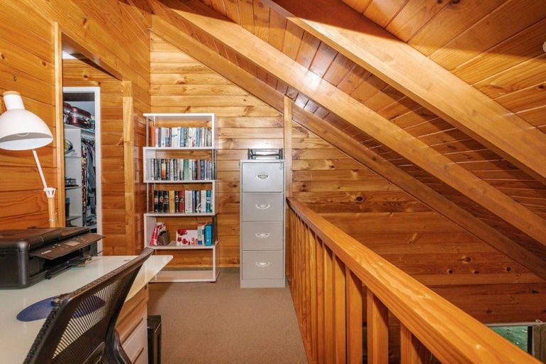 Photo of property in 24 Ruahine Street, Dannevirke, 4930