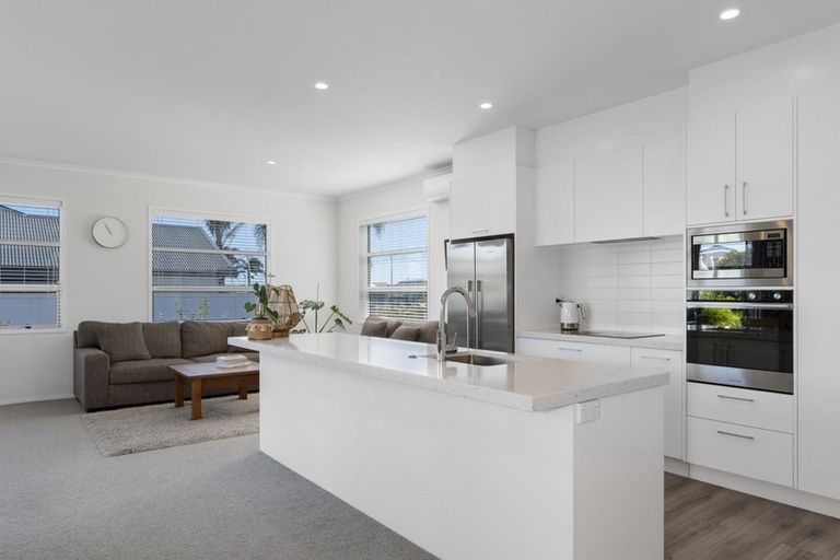 Photo of property in 116 Palm Springs Boulevard, Papamoa Beach, Papamoa, 3118