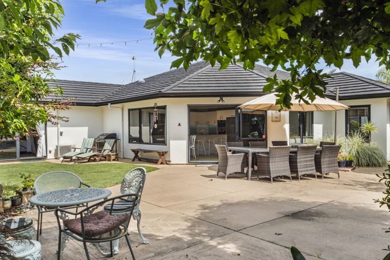 Photo of property in 7 Piha Close, Papamoa Beach, Papamoa, 3118
