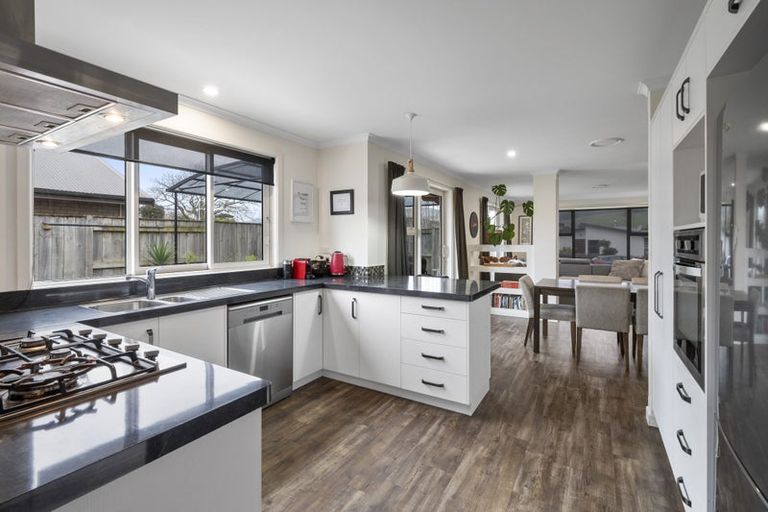 Photo of property in 32 Oak Crescent, Ashhurst, 4810