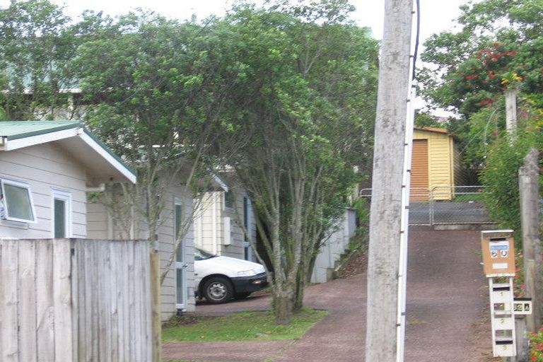 Photo of property in 3/60 Roberton Road, Avondale, Auckland, 1026