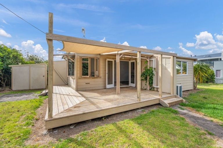 Photo of property in 8 Kopipi Crescent, Ngunguru, Whangarei, 0173