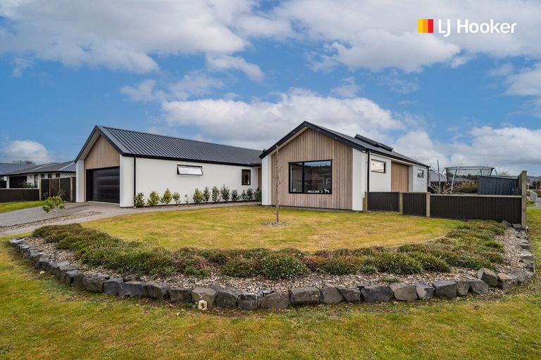 Photo of property in 83 Owhiro Avenue, Mosgiel, 9024