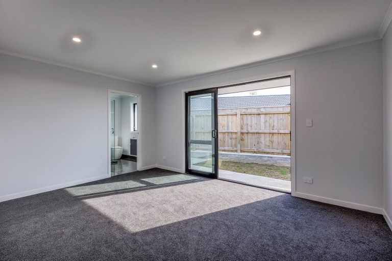 Photo of property in 19 Corsica Court, Fitzherbert, Palmerston North, 4410