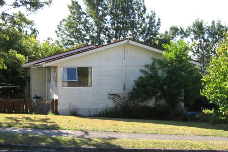 Photo of property in 6 Squirrel Lane, Browns Bay, Auckland, 0630