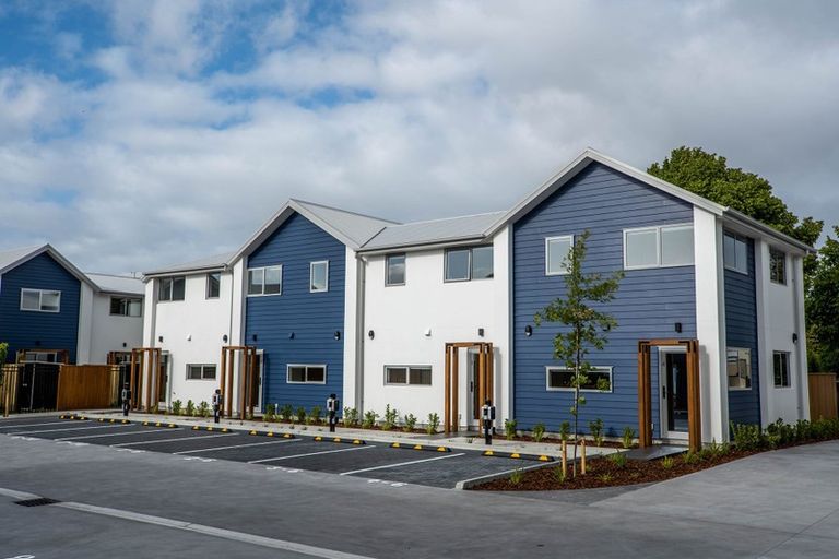 Photo of property in 2/10 Riccarton Road, Riccarton, Christchurch, 8011