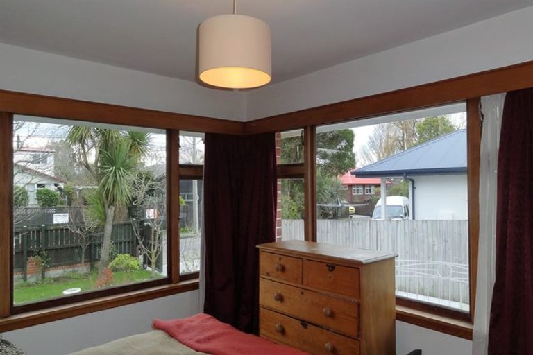 Photo of property in 7 Claxton Place, Saint Martins, Christchurch, 8022