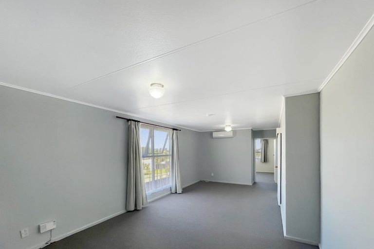 Photo of property in 9 Kotahi Road, Mount Wellington, Auckland, 1062