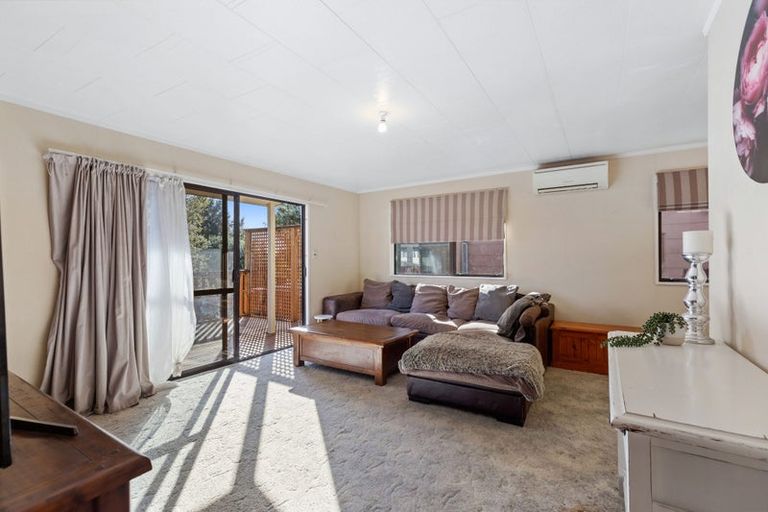 Photo of property in 59 Welcome Bay Road, Welcome Bay, Tauranga, 3112