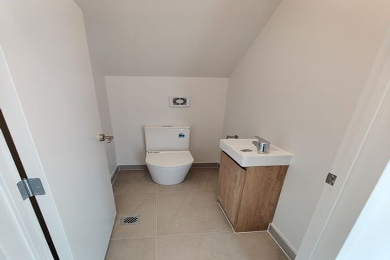 Photo of property in 27 Tumu Road, Papakura, 2110