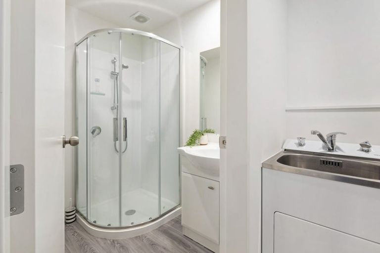 Photo of property in 27a Dominica Crescent, Grenada Village, Wellington, 6037