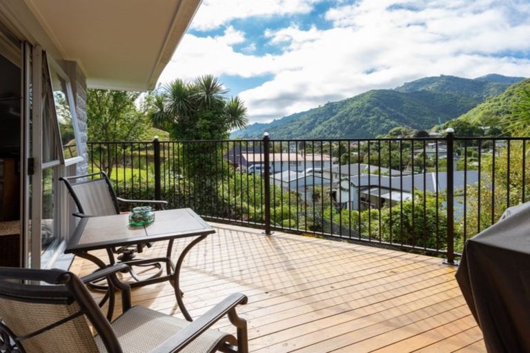 Photo of property in 59a Wairau Road, Picton, 7220