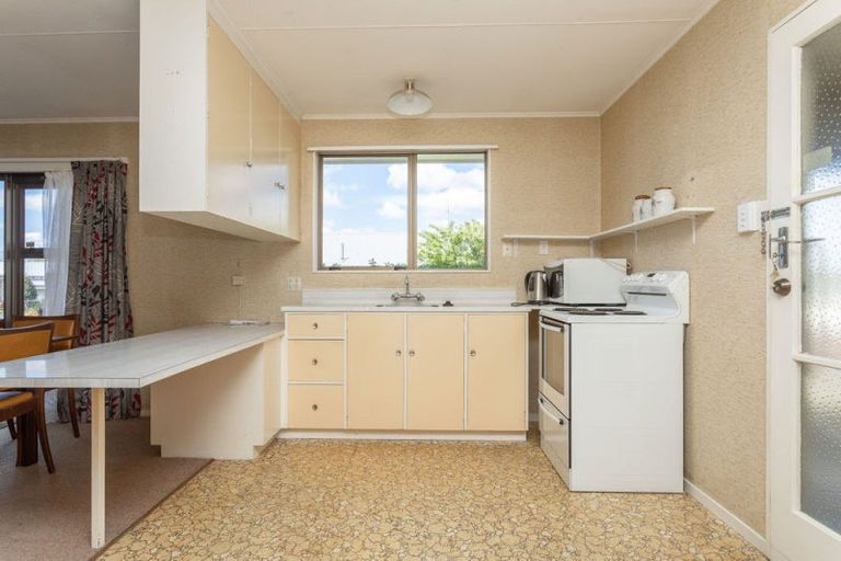 Photo of property in 28 Miller Street, Dannevirke, 4930