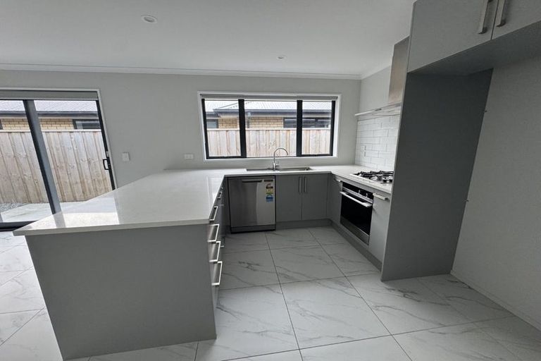 Photo of property in 11 Nathaniel Archer Street, Woodend, 7610