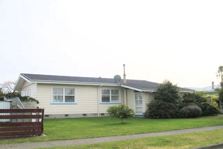 Photo of property in 3 Forsyth Street, Taradale, Napier, 4112