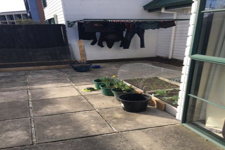 Photo of property in 2/24 Harman Street, Addington, Christchurch, 8024