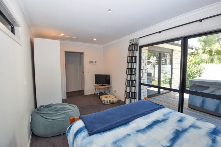 Photo of property in 11 Austin Reid Avenue, Carterton, 5713