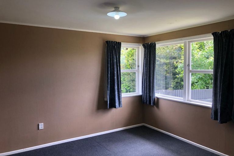 Photo of property in 4 Puweto Street, Selwyn Heights, Rotorua, 3015