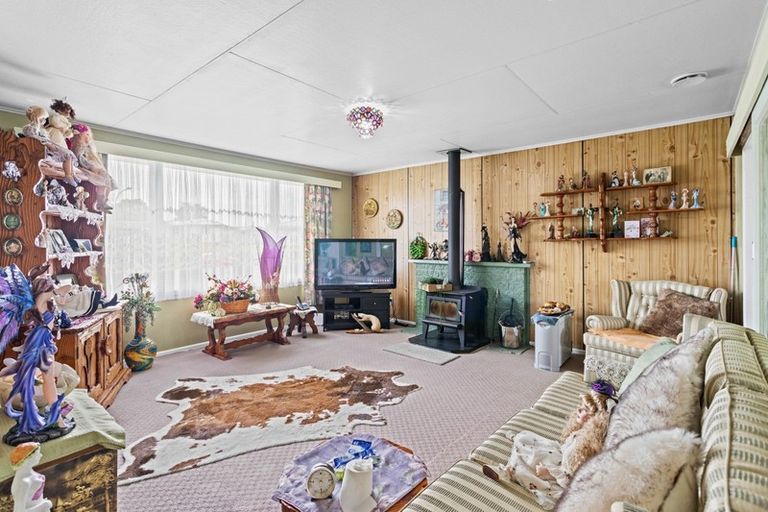 Photo of property in 2 Pateke Place, Tokoroa, 3420