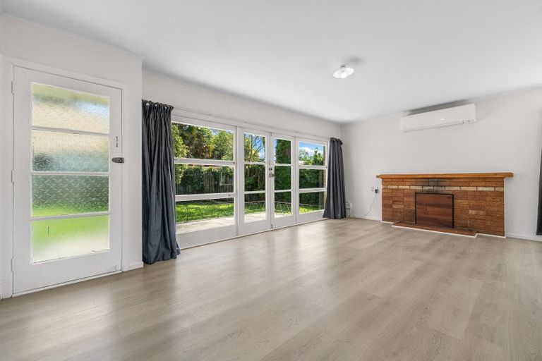 Photo of property in 18 Brocas Avenue, Hillcrest, Hamilton, 3216