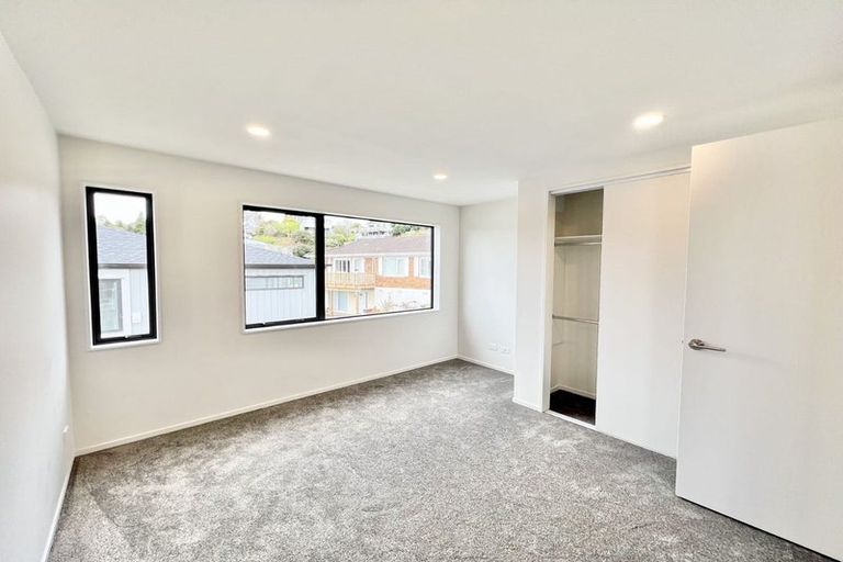Photo of property in 7e Serrata Place, Browns Bay, Auckland, 0630