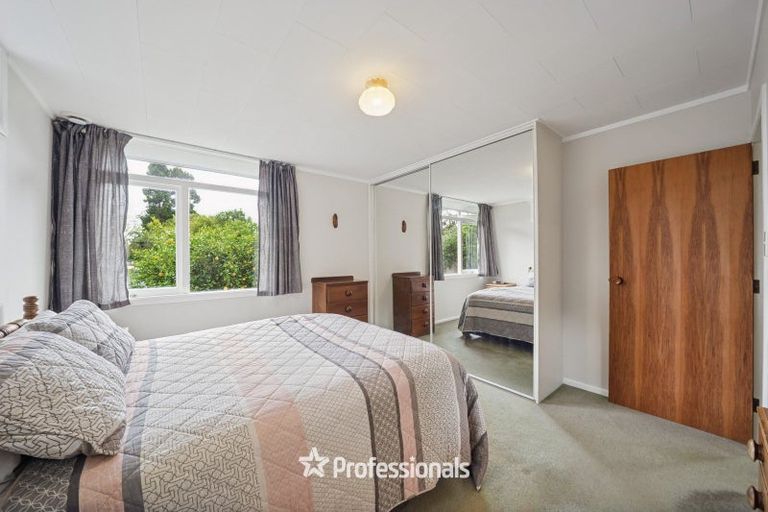 Photo of property in 40 Kamahi Street, Stokes Valley, Lower Hutt, 5019