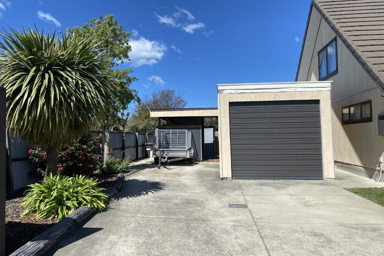 Photo of property in 2a Amberley Beach Road, Amberley, 7410