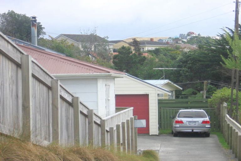 Photo of property in 34 Fraser Avenue, Johnsonville, Wellington, 6037