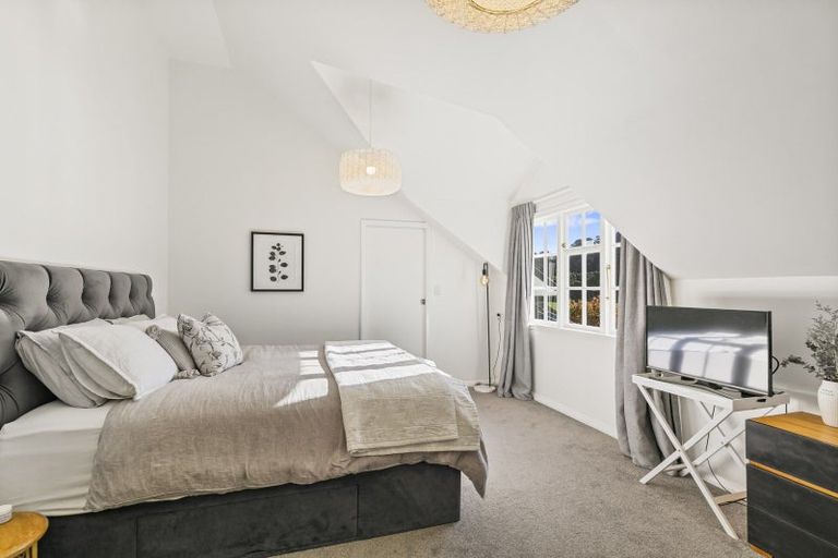 Photo of property in 374 Karori Road, Karori, Wellington, 6012