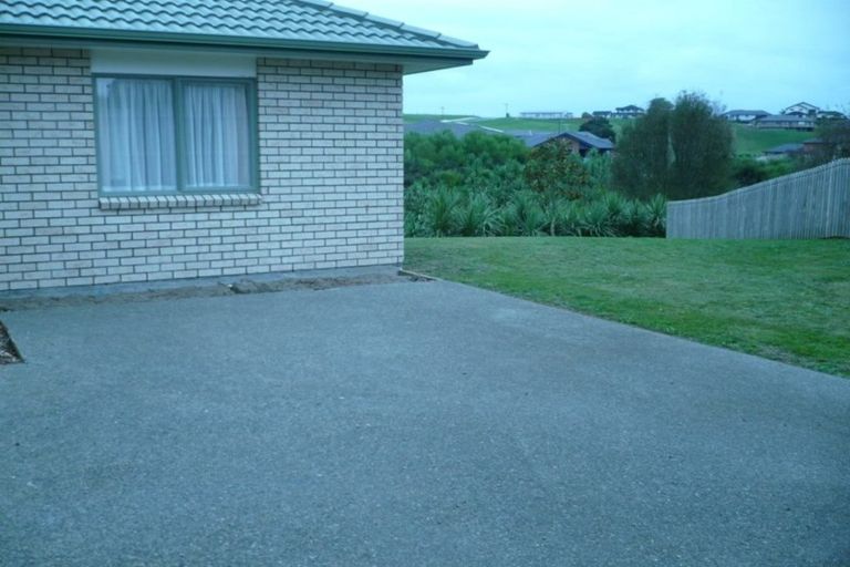 Photo of property in 16 Aufidius Place, Pukekohe, 2120