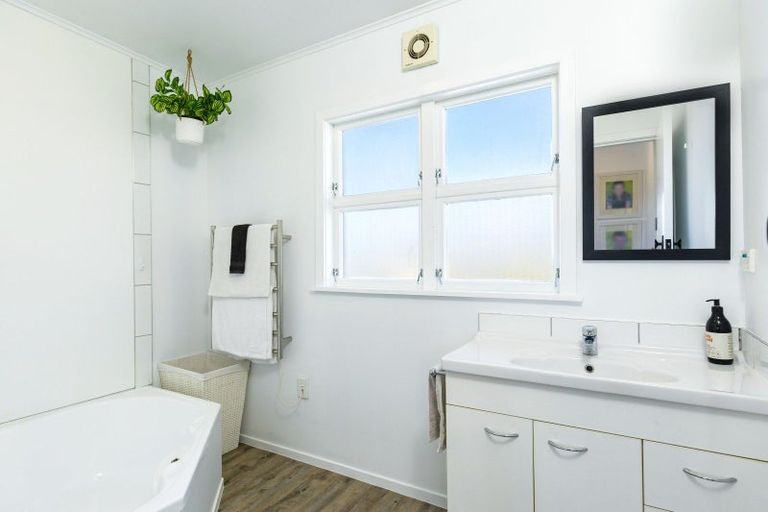 Photo of property in 8 Newbourne Crescent, Redwoodtown, Blenheim, 7201