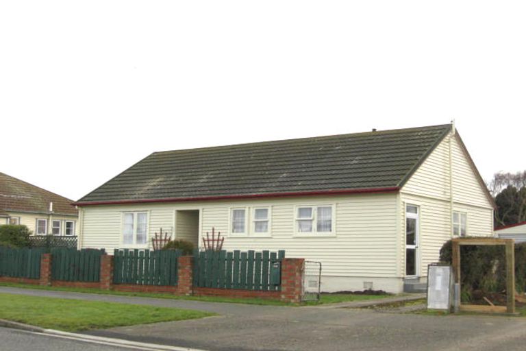 Photo of property in 52 Jenkin Street, Strathern, Invercargill, 9812