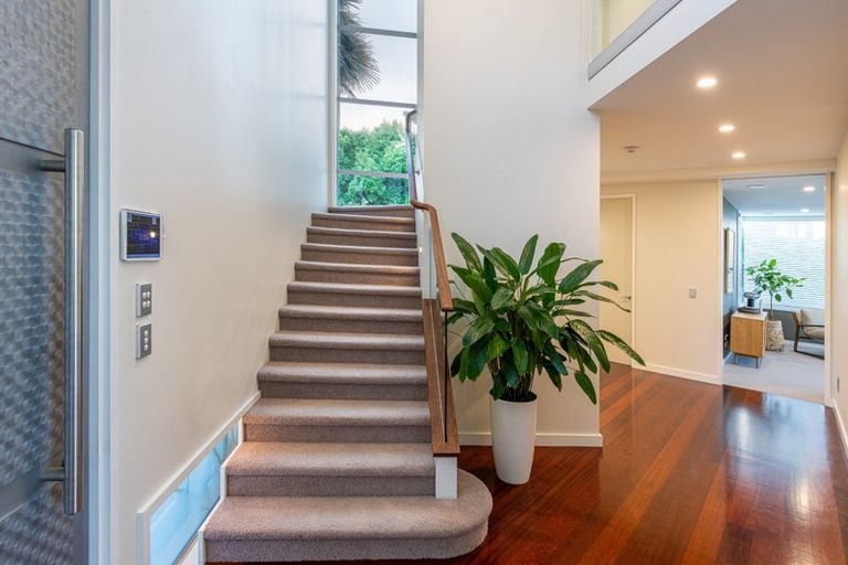 Photo of property in 3a Kowhai Road, Mairangi Bay, Auckland, 0630