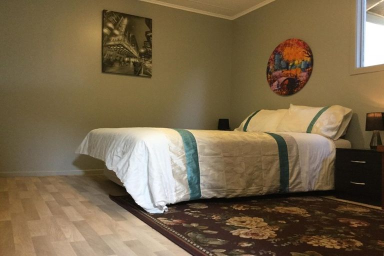 Photo of property in 129 Bridge Street, Eltham, 4322