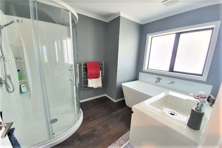 Photo of property in 2 Rimutaka Street, Trentham, Upper Hutt, 5018