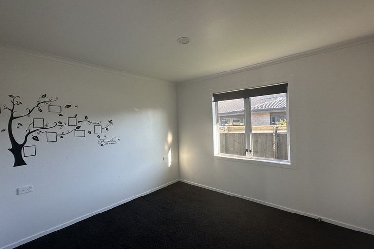 Photo of property in 5 Grey Street, Waitara, 4320