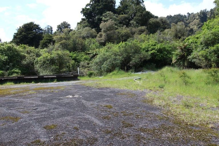 Photo of property in 93 Main Road, Harihari, 7884