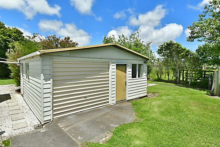 Photo of property in 333 South Head Road, South Head, Helensville, 0874