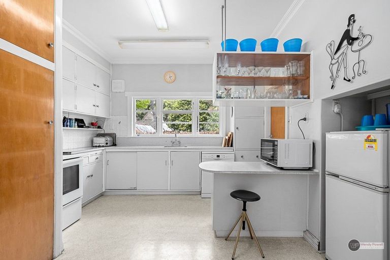 Photo of property in 28 Rossiter Avenue, Waterloo, Lower Hutt, 5011