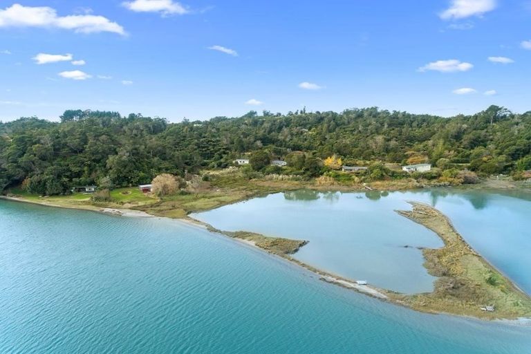 Photo of property in 295 Ruatuna Road, Waiotahe, Opotiki, 3198