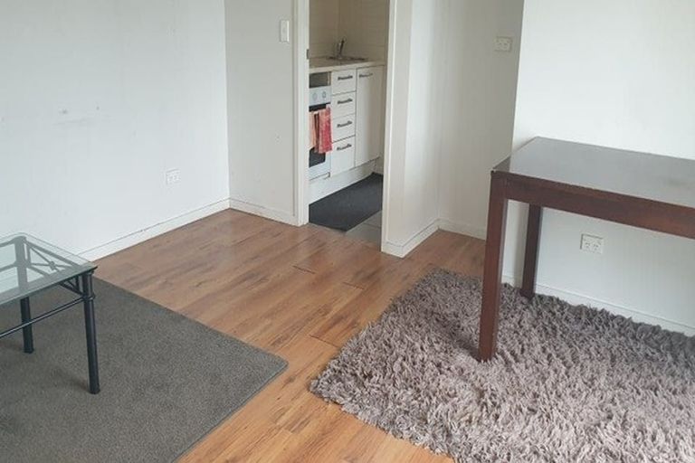 Photo of property in 81 Archers Road, Hillcrest, Auckland, 0629