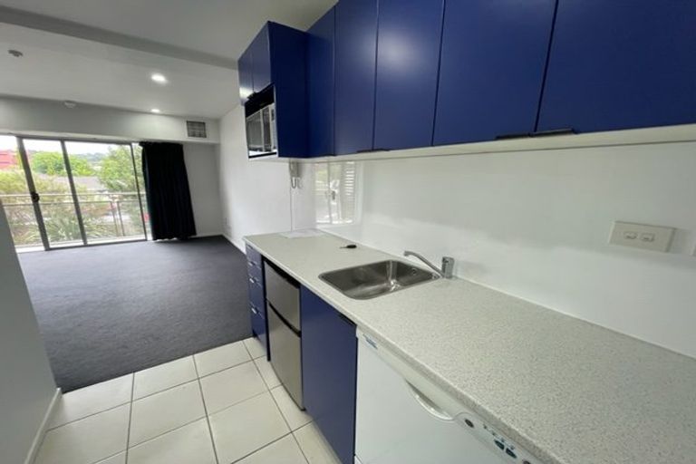 Photo of property in Albany Central, 16a/210 Dairy Flat Highway, Albany, Auckland, 0632