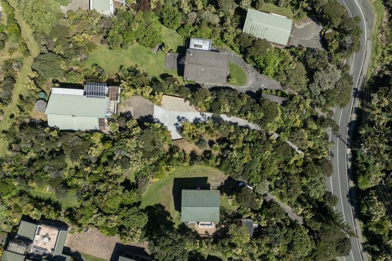 Photo of property in 109 Seaview Road, Piha, 0772