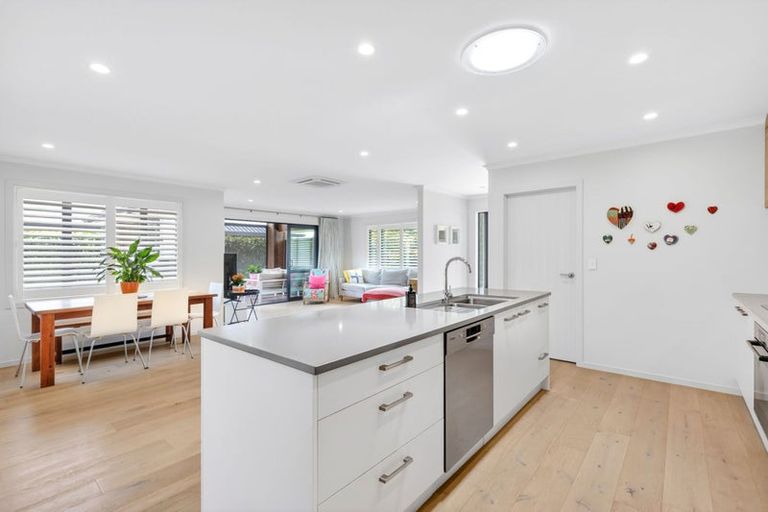 Photo of property in 4 Taylor Street, Cambridge, 3434