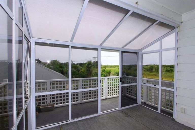 Photo of property in 338 Marine Parade, New Brighton, Christchurch, 8061