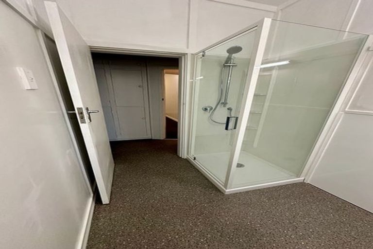 Photo of property in 2 Moorefield Road, Johnsonville, Wellington, 6037