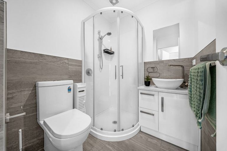 Photo of property in 61a Wellington Street, Pukekohe, 2120