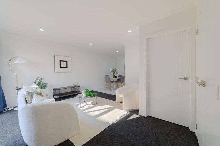 Photo of property in 22 Pickering Crescent, Chedworth, Hamilton, 3210